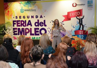 Conferencia "Atrévete a brillar", Feria del Empleo, Obregón, Sonora
