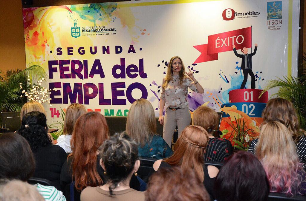 Conferencia «Atrévete a brillar», Feria del Empleo, Obregón, Sonora